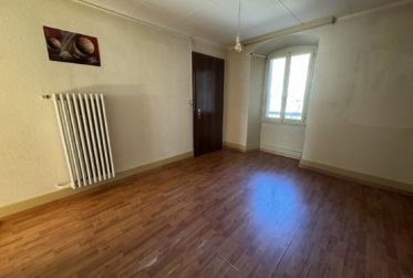 Opportunité unique! 5 pièces à rénover à Martigny Centre