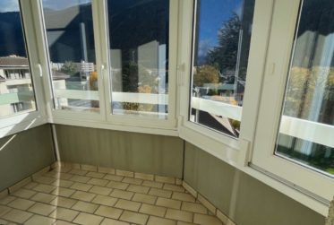 3.5 pièces au centre avec vue imprenable sur les montagnes