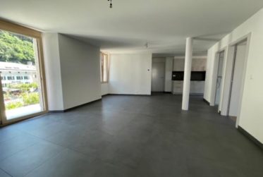 4.5 pièces de 111 m2 très lumineux avec balcon