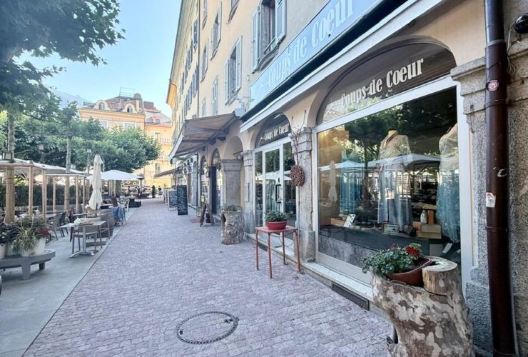 Local commercial rez / coeur de la Place Centrale Martigny